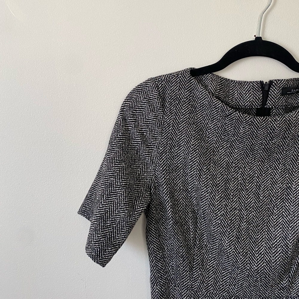 Zara Midi Black And White Stripped A line Dress